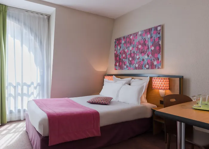 Hotel Paris Louis Blanc